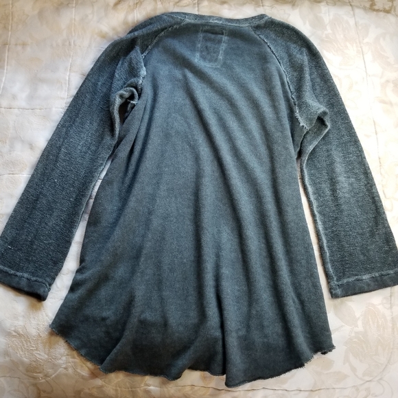 Johnny Was Pete & Greta Oversized Distressed Pull-over Sweater sz Small - Picture 2 of 11